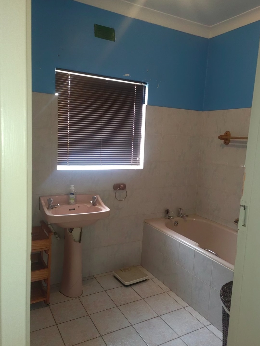  Bedroom Property for Sale in Monument Heights Northern Cape